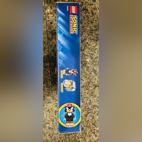 LEGO Sonic the Hedgehog Red and Black Adventure Set - NIB - Picture 4 of 4